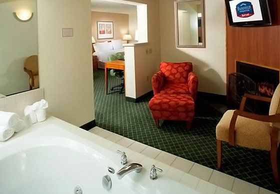 Fairfield Inn & Suites Des Moines West Вест-Де-Мойн Номер фото